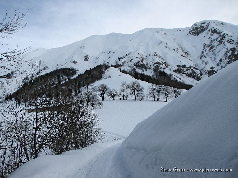 06 Finestra aperta sul Grem.jpg